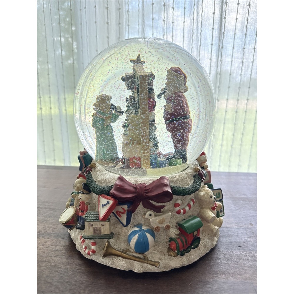 Kirkland Musical Water Globe We Wish You Merry Christmas 109619 Sincerely Santa